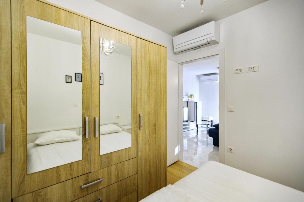 Holiday Apartment Zadar - With Summer Balcony And Parking Exterior foto