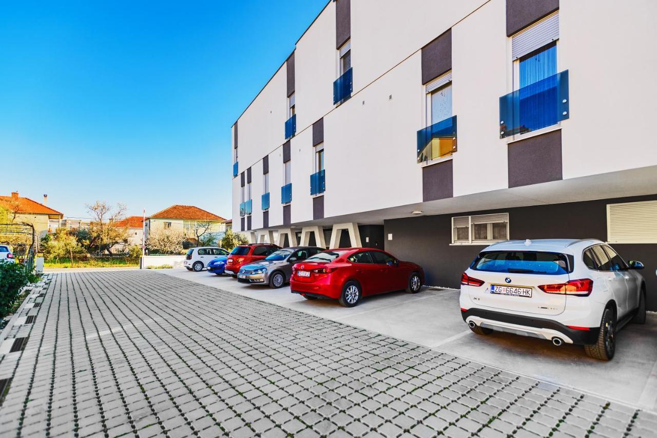 Holiday Apartment Zadar - With Summer Balcony And Parking Exterior foto